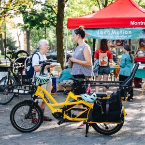 Lindsay, membre du comité LocoMotion La Petite-Patrie à la Foire des Possibles 2023
