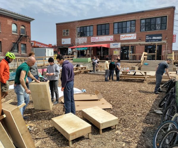 Fabrication de remorques LocoMotion au Batiment 7